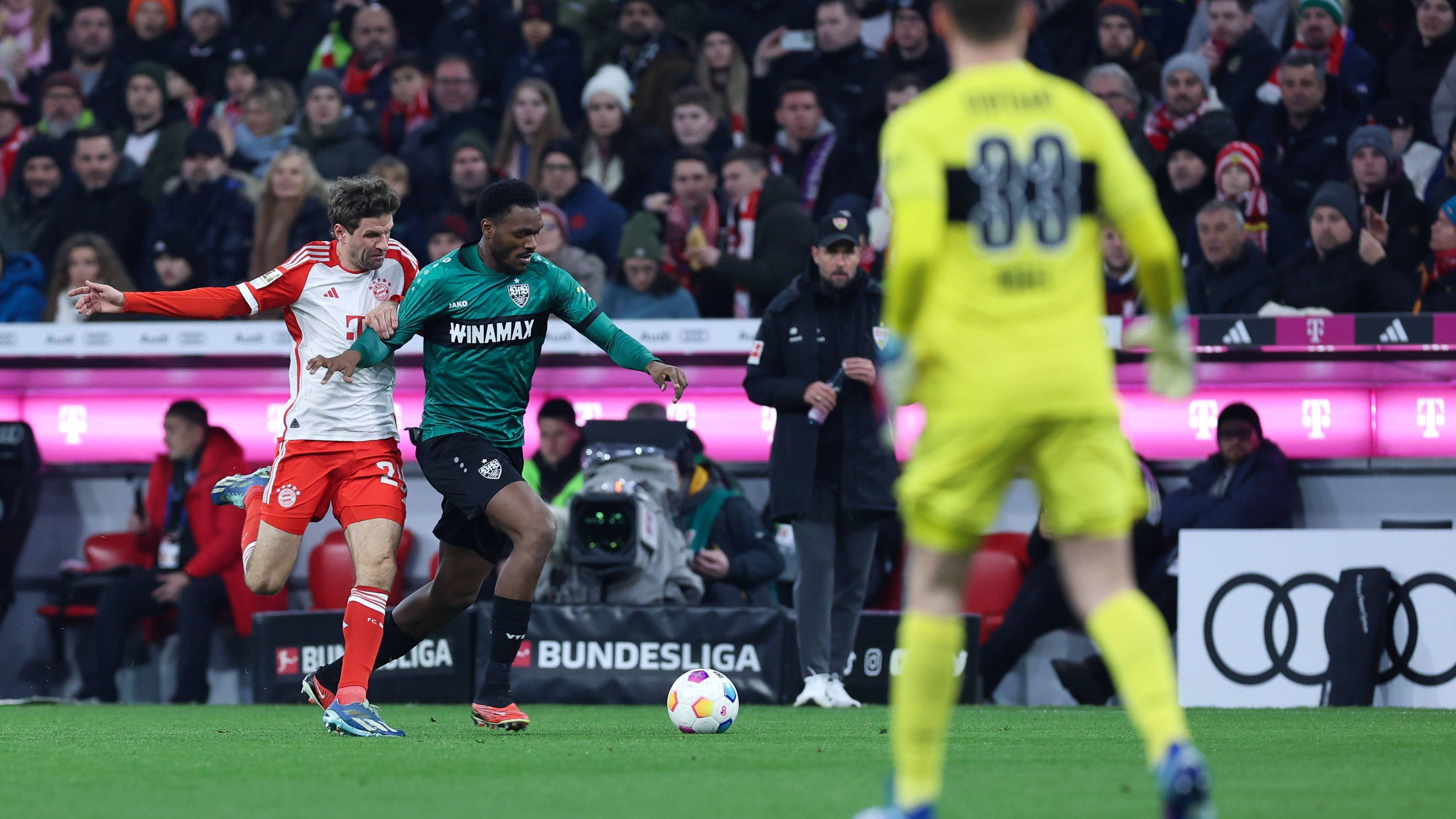 <strong>Thomas Müller</strong><br>Agiert als zweite Spitze neben Kane und ist emsig wie immer. Leitet das 1:0 durch einen Ballgewinn im Mittelfeld ein (2.), sein 2:0 kurz vor der Pause wird wegen Abseitsstellung aberkannt. <strong><em>ran</em>-Note: 3</strong>