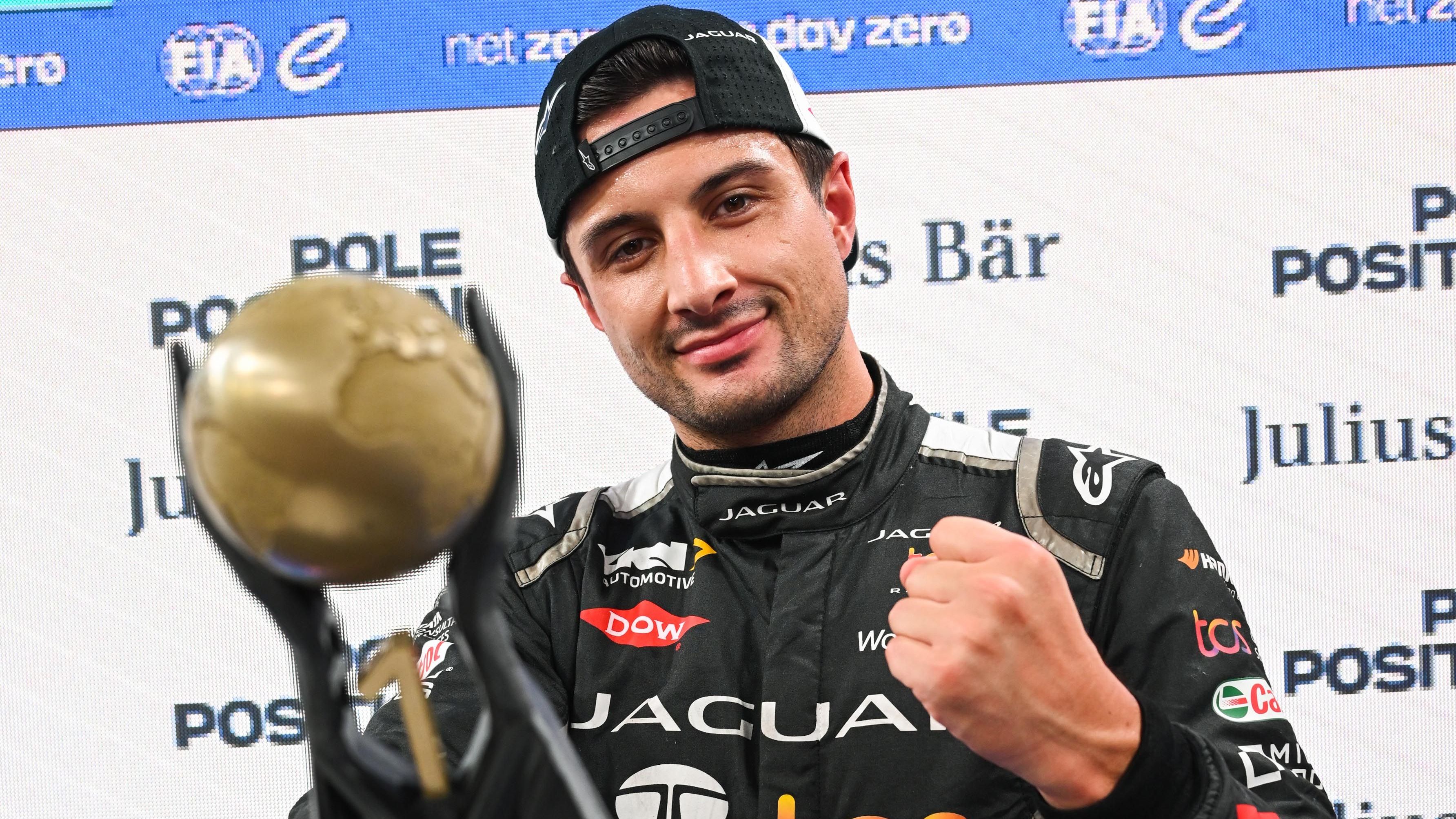 <strong>Mitch Evans (Jaguar)<br></strong>Der Neuseeländer Mitch Evans bleibt Jaguar erhalten. Damit tritt der Rennstall 2024 mit einer rein neuseeländischen Paarung an, die definitiv zu den stärksten im Feld gehören wird.