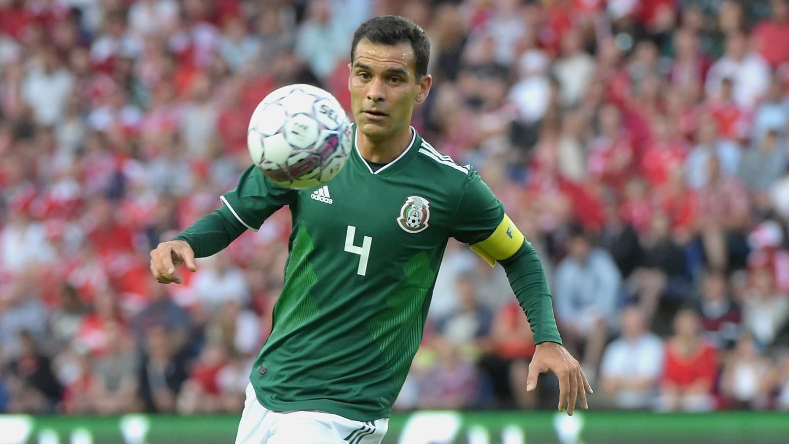 
                <strong>Platz 2: Rafael Marquez (Mexiko)</strong><br>
                Alter: 39Geburtstag: 13. Februar 1979
              