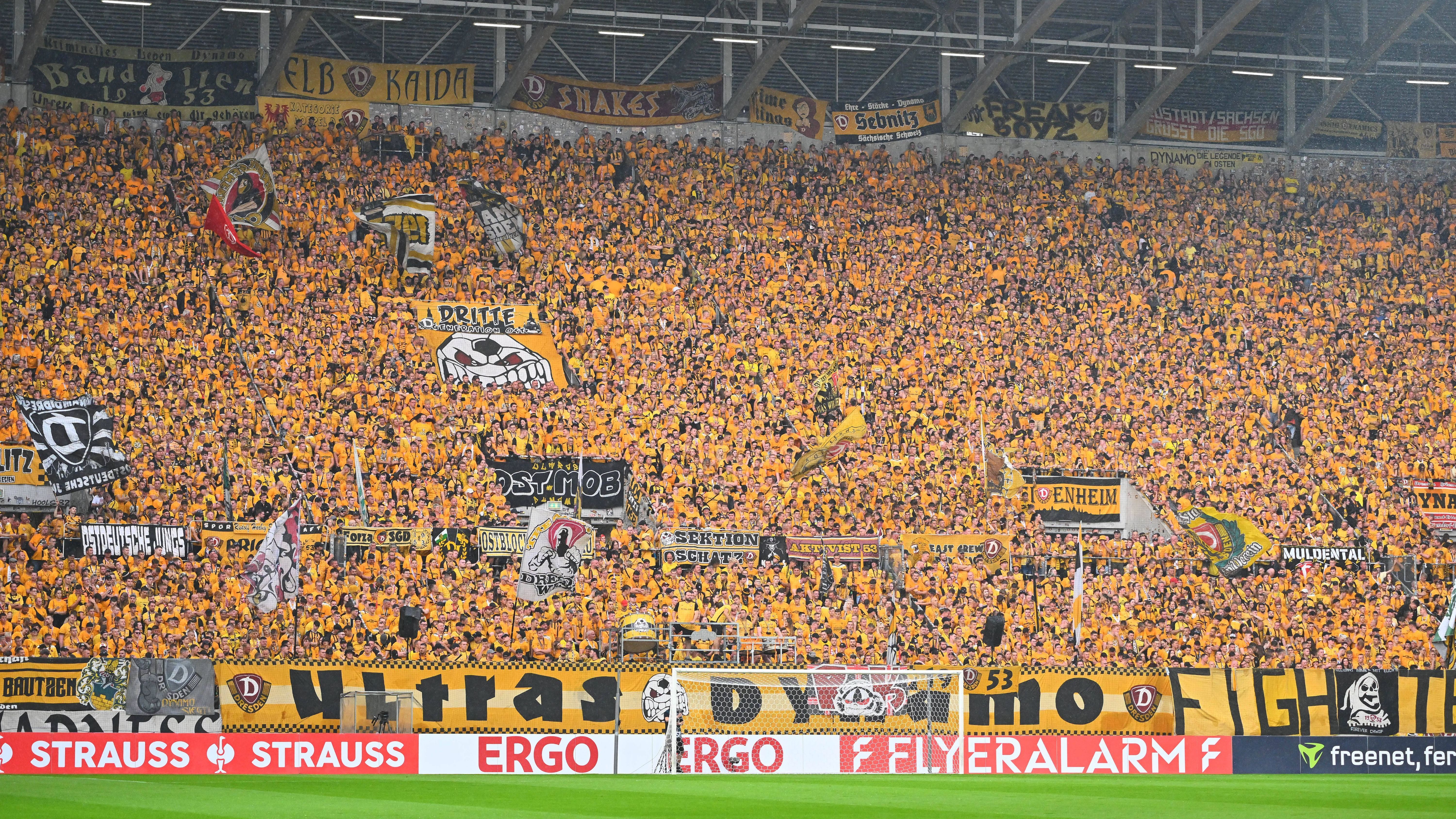 <strong>Platz 2: SG Dynamo Dresden</strong><br>- Verkaufte Dauerkarten: 15.000<br>- Veränderung zur letzten Saison: +1.341