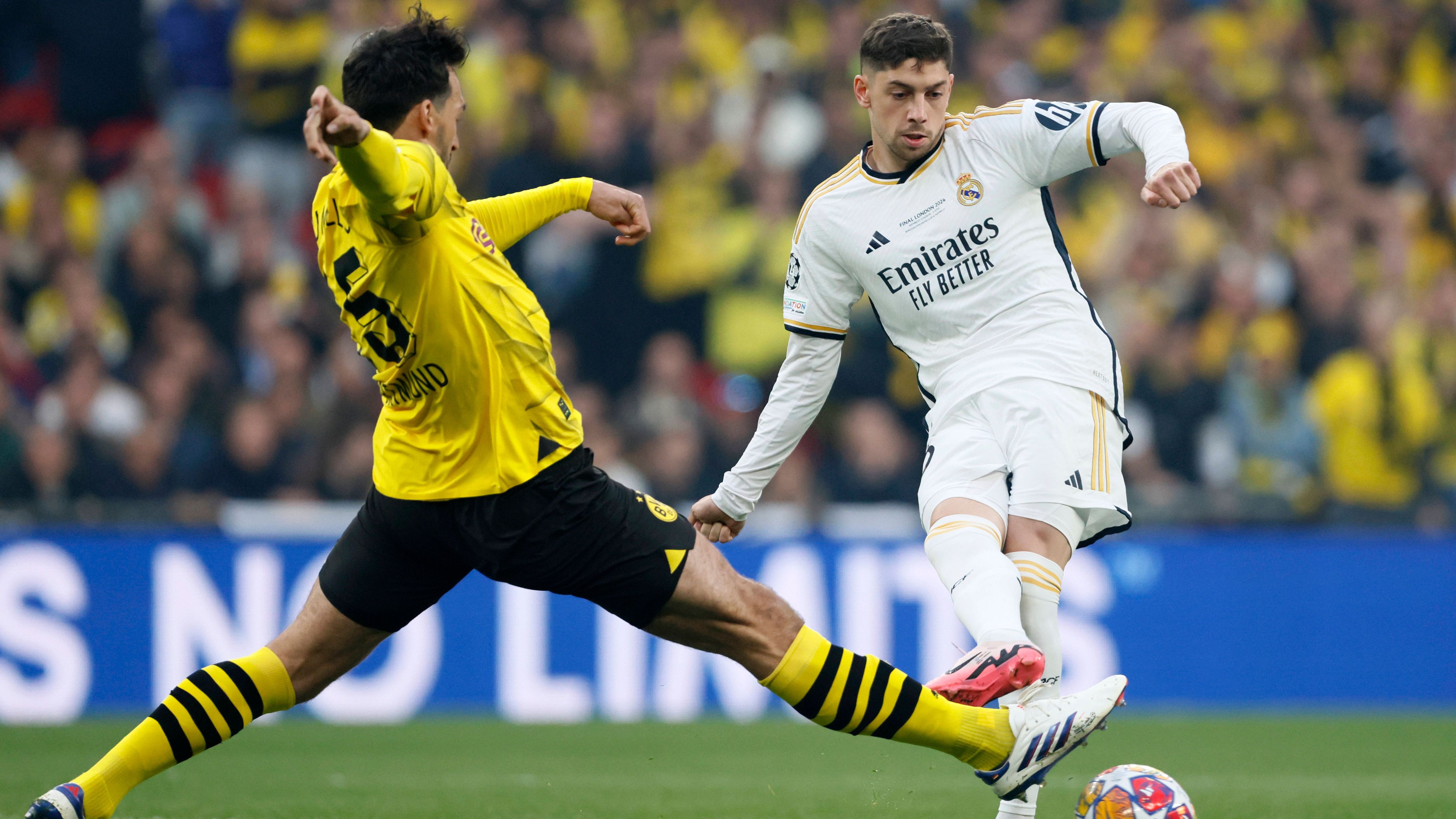 <strong>Federico Valverde (Real Madrid)</strong><br>Im 4-4-2 von Real beackert er die rechte Seite im Mittelfeld, kommt aber nur selten zur Geltung. Wenig Offensivaktionen, defensiv besser, wenn auch nicht fehlerfrei. Im besten Fall eine solide Vorstellung des Uruguayers, der aber schon bessere Auftritte hatte. <strong><em>ran</em>-Note: 4</strong>