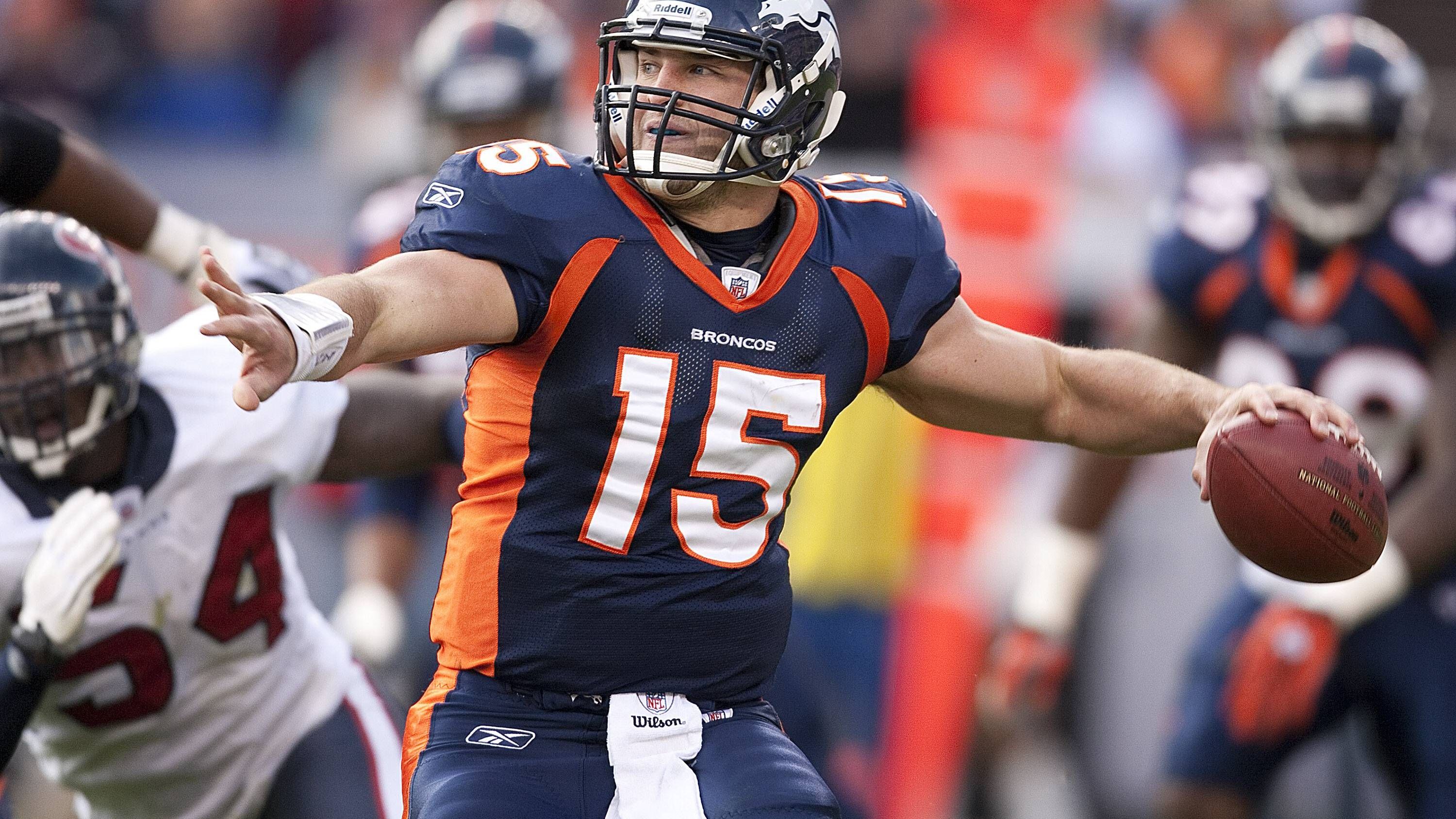 <strong>Draft 2010: 2 Quarterbacks<br></strong>1. Pick: Sam Bradford (St. Louis Rams, heute Los Angeles)<br>25. Pick: Tim Tebow (Foto, Denver Broncos)