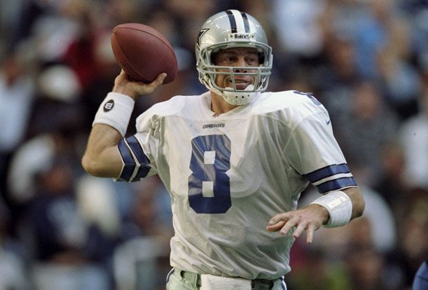 
                <strong>Dallas Cowboys: Troy Aikman</strong><br>
                Troy Aikman dominierte mit den Dallas Cowboys die 90er Jahre. Drei Super Bowls gewann Aikman und hielt zu seinem Karriereende ganze 47 Pass-Rekorde der Cowboys. Der Quarterback wurde natürlich längst in die Hall of Fame aufgenommen und bekam von den Cowboys den "Ring of Honor".
              