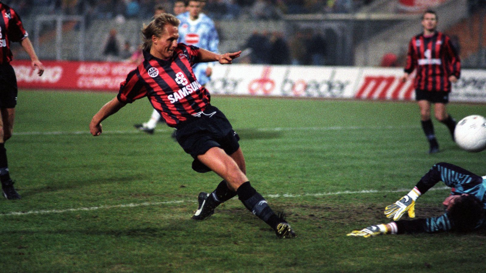 
                <strong>Norwegen</strong><br>
                Bundesliga-Rekordtorschütze des Landes: Jörn Andersen - Bundesliga-Tore: 68 - Vereine: 1. FC Nürnberg, Eintracht Frankfurt, Fortuna Düsseldorf, Hamburger SV, Dynamo Dresden
              