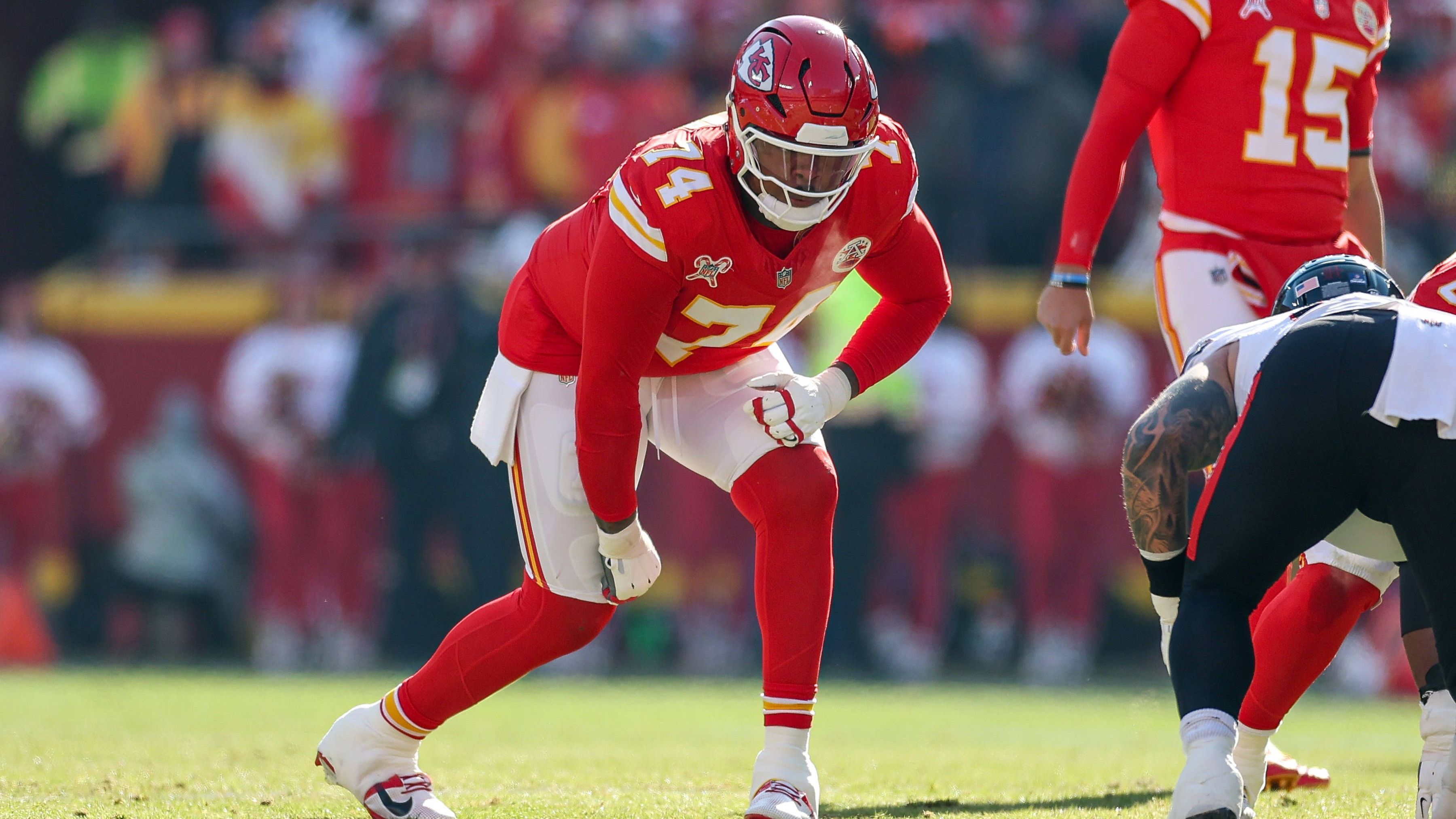 <strong>Jawaan Taylor (Kansas City Chiefs)</strong><br>Offensive Tackle Jawaan Taylor trainierte die Woche über nur limitiert. Laut Medienberichten handelt es sich dabei um eine Vorsichtsmaßnahme beim O-Liner der Chiefs, der sich zum Ende der Regular Season eine Knieverletzung zuzog, in den Playoff-Partien aber spielen konnte.