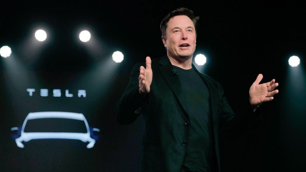 Musk-Konzern Tesla muss 40.000 Autos zurückrufen.