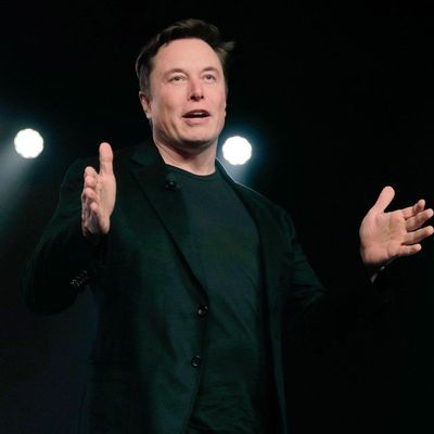 Musk-Konzern Tesla muss 40.000 Autos zurückrufen.
