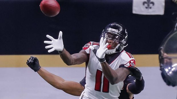 
                <strong>2. Julio Jones</strong><br>
                Position: Wide ReceiverTeam: Atlanta FalconsYards: 1.444
              