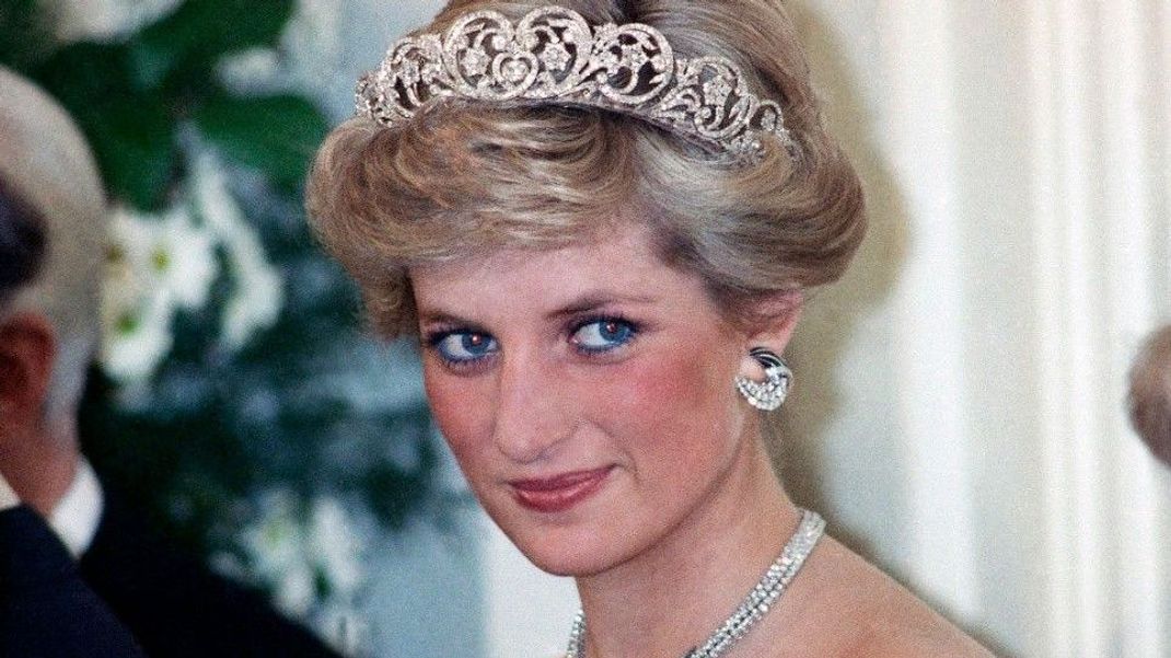 Wie würde Prinzessin Diana heute aussehen? Alle Infos dazu gibt es hier.