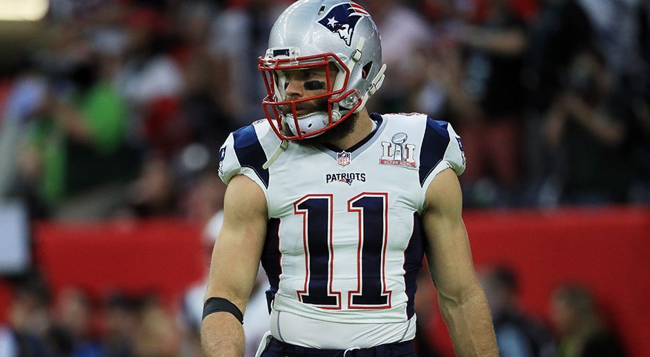 
                <strong>Gewinner: Julian Edelman</strong><br>
                Neben Gronkowski wird vor allem Julian Edelman von Cooks' Abgang profitieren. Der Wide Receiver hat die gesamte vergangene Spielzeit aufgrund eines Kreuzbandrisses verpasst. Dennoch ist und bleibt er eines der Lieblingsziele von Tom Brady. Ohne Danny Amendola (getraded zu den Dolphins) und Cooks wird Edelman von Beginn an viel Spielzeit und Receptions bekommen.
              