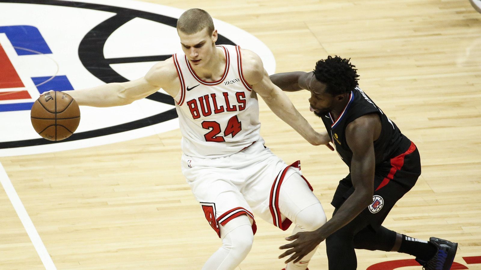 
                <strong>Platz 4: Chicago Bulls</strong><br>
                Franchise-Wert: 2,9 Milliarden Dollar
              