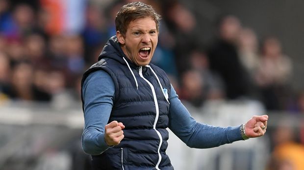 
                <strong>Julian Nagelsmann (1899 Hoffenheim)</strong><br>
                Der Hoffenheimer Coach steht bereits in den Bundesliga-Geschichtsbüchern. Durch seine Beförderung bei den Kraichgauern im Februar 2016 wurde er mit nur 28 Jahren der bis heute jüngste Trainer, der jemals in der Bundesliga gearbeitet hat. Rund anderthalb Jahre später kann man mit Gewissheit sagen, dass sich die Beförderung des Jungspunds voll und ganz bezahlt gemacht hat. Während er seinen Fußball-Lehrer erwarb, führte Nagelsmann die TSG parallel zunächst aus dem Abstiegskampf und in seiner ersten ganzen Spielzeit als Bundesliga-Coach auf Platz 4 - und den Klub somit erstmals ins internationale Geschäft.
              