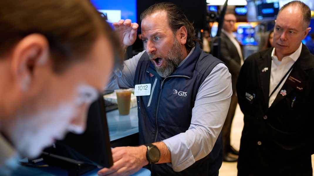 Investoren haben auf Trumps Zoll-Ankündigung mit Aktienverkäufen reagiert.