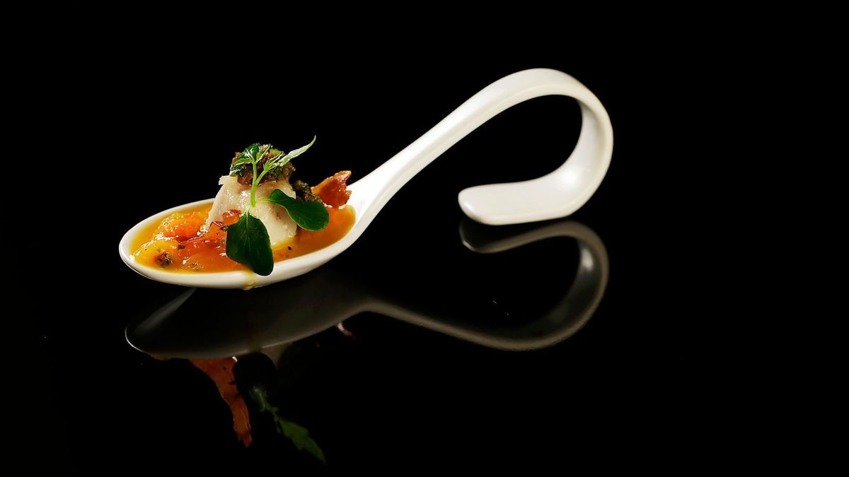 The-Taste-Stf01-Epi03-3-Papageienfisch-Sabrina-Fenzl-02-SAT1