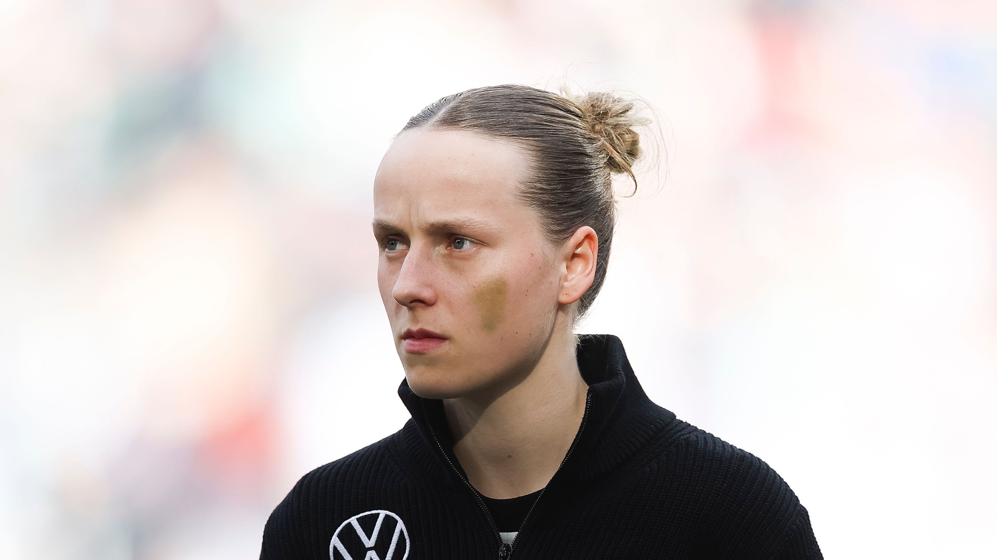 <strong>Franziska Kett</strong><br>Position: Abwehr<br>Verein: FC Bayern München<br>Länderspiele: 3