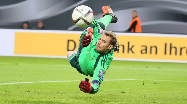 
                <strong>Manuel Neuer</strong><br>
                Manuel Neuer: Nach 27 beschäftigungslosen Minuten präsentiert sich der Welttorhüter gegen Okriashvili hellwach. Nach der Pause zeigt er mehrmals sein ganzes Können und bewahrt die DFB-Elf mit starken Paraden vor einer Blamage. ran-Note: 2.
              