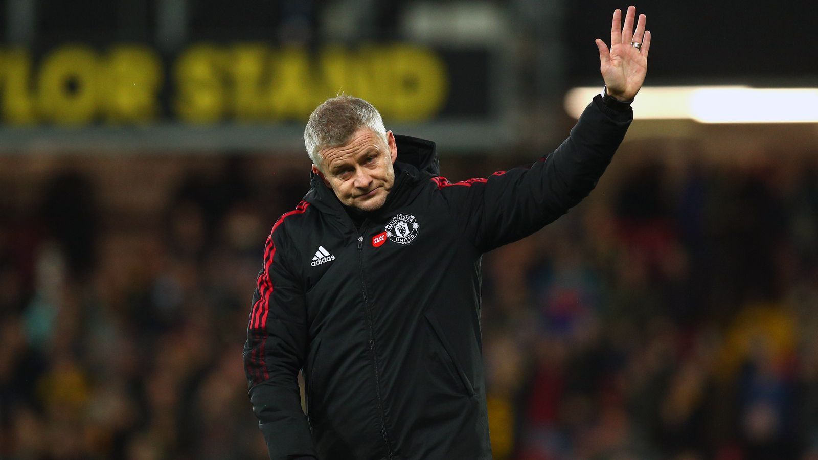 
                <strong>Ole Gunnar Solskjaer (Manchester United)</strong><br>
                Eine peinliche 1:4-Niederlage bei Aufsteiger Watford markierte das Ende der Ära von Ole Gunnar Solskjaer bei Manchester United. Der 48-jährige Norweger hielt sich rund zwei Jahre und elf Monate bei den "Red Devils" als Coach, konnte aber den englischen Rekordmeister nicht zu früheren Erfolgen führen, wie er sie noch als Spieler von United miterlebte. Der als "Babyface" bekannte Stürmer gewann mit ManUtd unter anderem ein Mal die Champions League (1999 durch den Finalsieg gegen die Bayern) sowie sechs Mal den englischen Meistertitel. Bei 365 Pflichtspiel-Einsätzen steuerte Solskjaer 126 Treffer bei. Als Coach holte Solskjaer mit ManUtd keinen einzigen Titel und trat letztlich nach der Blamage bei Watford zurück.
              