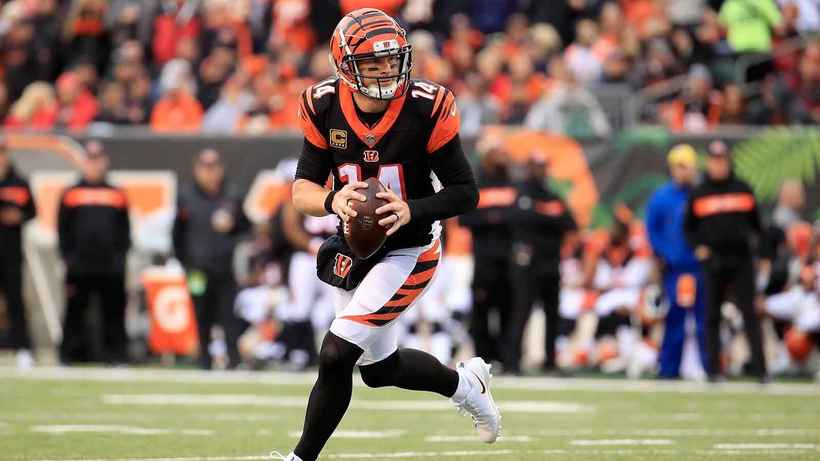 
                <strong>Cincinnati Bengals (Andy Dalton)</strong><br>
                16.920.000 Dollar für zwei Quarterbacks
              