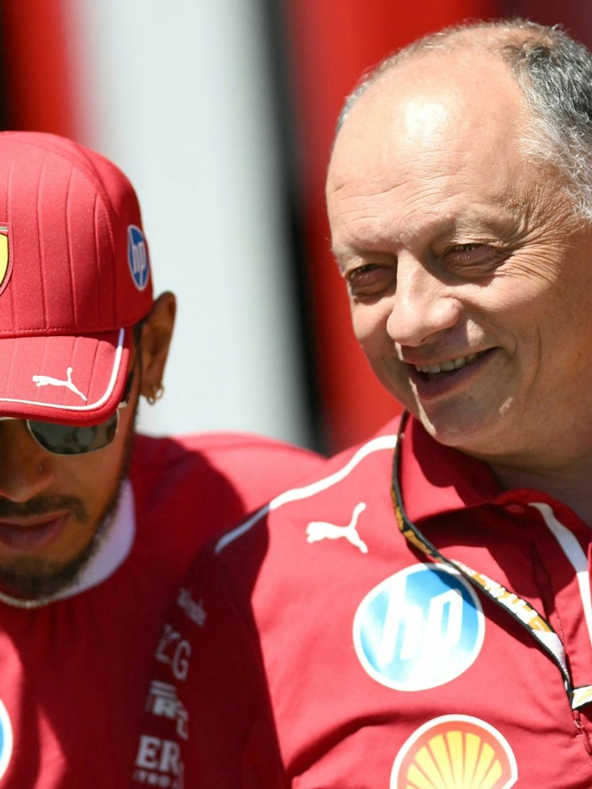Fred Vasseur (r.) an der Seite von Lewis Hamilton