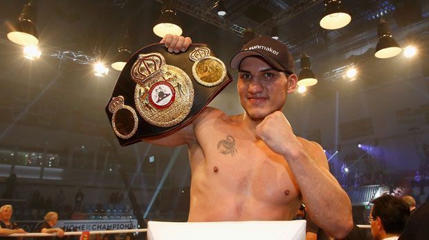 
                <strong>Jack Culcay</strong><br>
                Superweltergewicht: Regulärer Weltmeister ist Jack Culcay noch nicht. 2015 sicherte er sich mit einem klaren Punktsieg gegen Maurice Weber jedoch den Interims-WBA-Titel im Superweltergewicht.
              