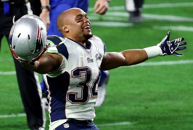 
                <strong>Shane Vereen</strong><br>
                Der nächste Super-Bowl-Sieger verlässt die Patriots. Runningback Shane Vereen unterschreibt bei den New York Giants für drei Jahre.
              