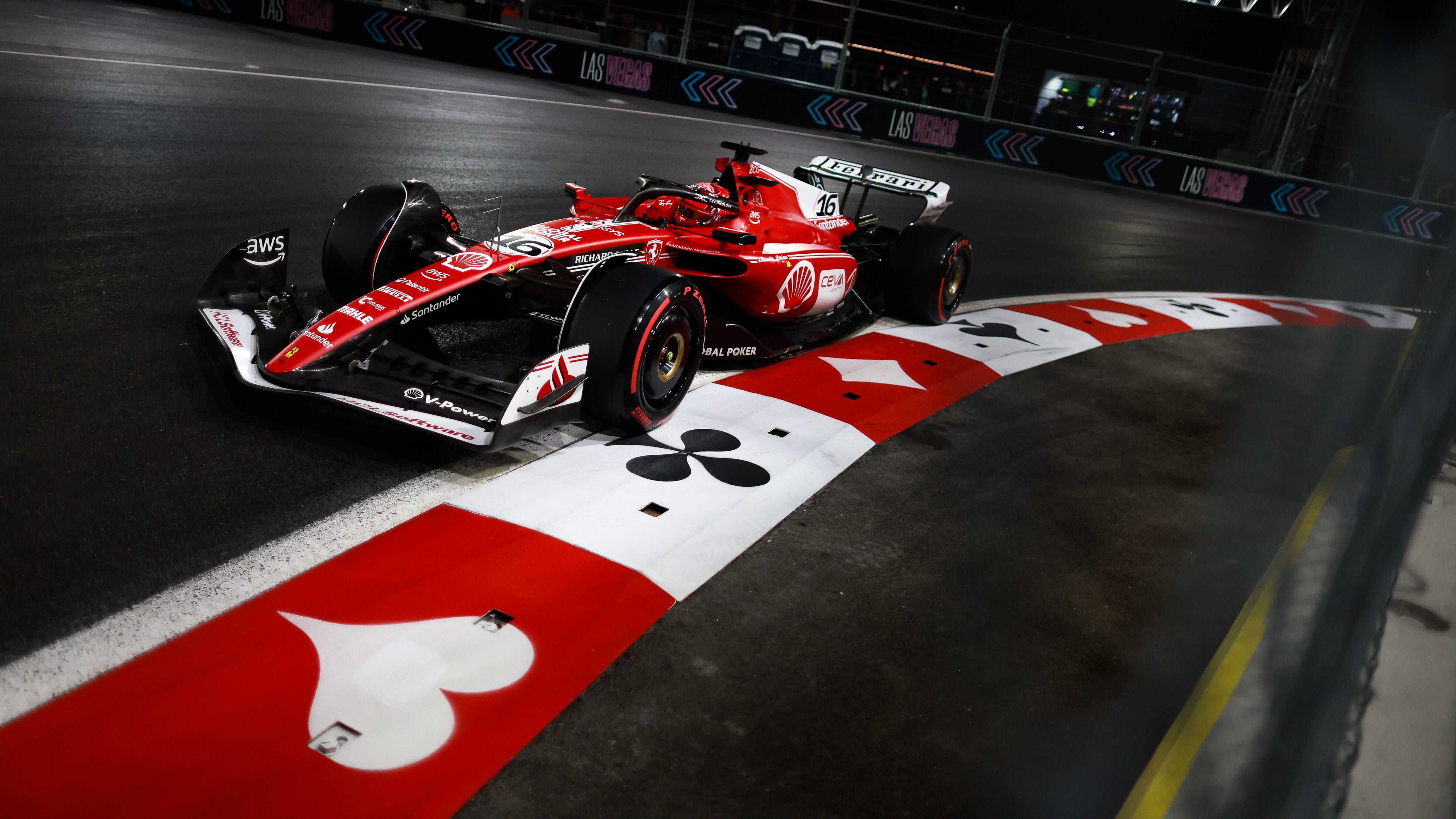 <strong>Gewinner: Charles Leclerc</strong><br>Am Start muss der Monegasse seine Führung direkt an Konkurrent Verstappen abgeben, kann sie sich später aber zurückerobern. Eine Safety-Car-Phase kommt dem Ferrari-Piloten nicht unbedingt zugute, nach dem Rennen äußert er, diese hätte ihm den Sieg gekostet. Verliert nach einem Fahrfehler Rang zwei an Sergio Perez, holt sich diesen aber in der letzten Runde mit einem mutigen Überholmanöver zurück.