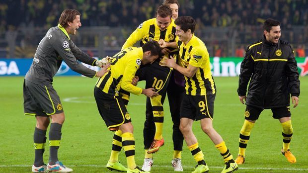 
                <strong>März 2013: Erstes Heim-Tor in der Champions League</strong><br>
                Sein bislang erstes und einziges Heim-Tor für den BVB in der Königsklasse gelingt Mario Götze im Achtelfinal-Rückspiel gegen Schachtjor Donezk im März 2013. Beim 3:0-Sieg steuert er neben einem Treffer eine Torvorlage bei und ist Dortmunds Matchwinner. 
              