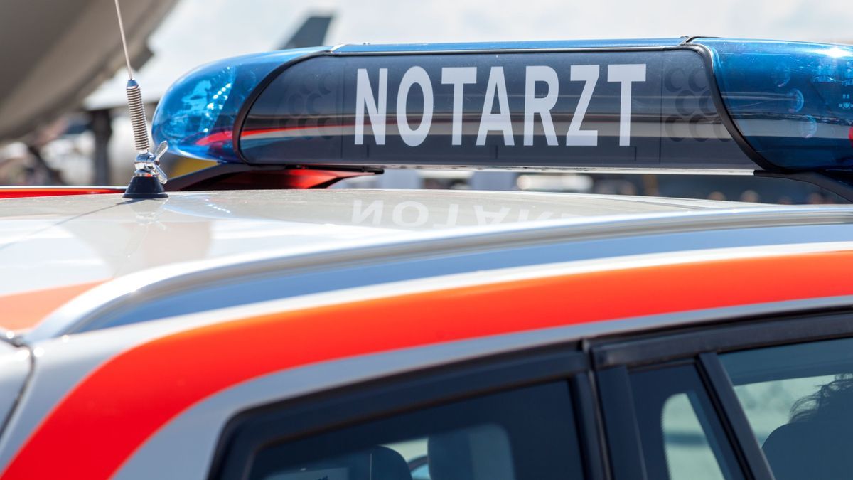 Notarzteinsatz in Wiesbaden - Junge stürzt in Lichtschacht