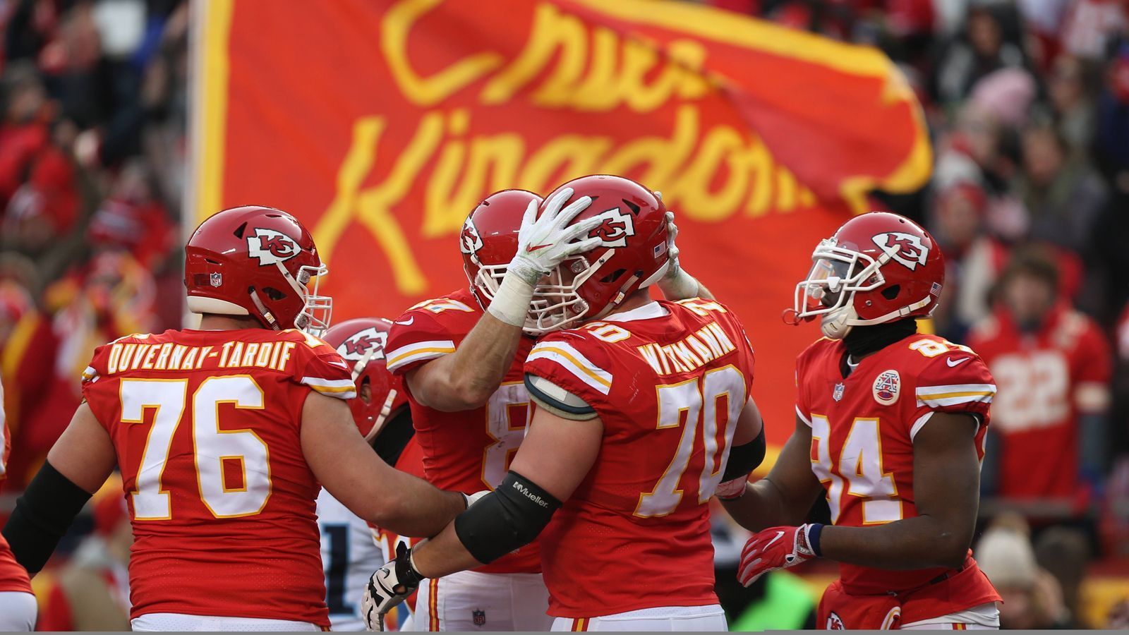 
                <strong>Kansas City Chiefs (3 Spieler)</strong><br>
                24 Travis Kelce (TE), 33 Kareem Hunt (RB), 40 Tyreek Hill (WR)
              