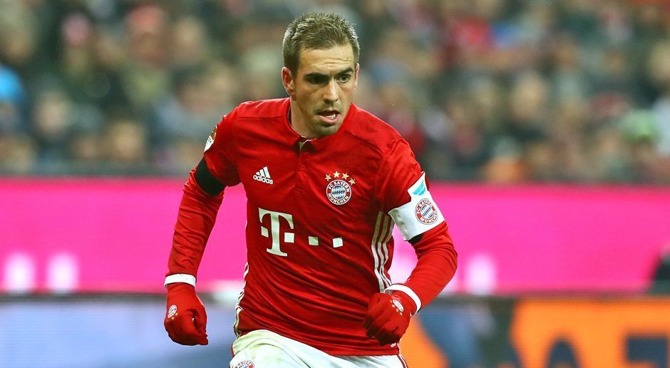 
                <strong>Philipp Lahm</strong><br>
                Abwehr: Philipp Lahm (nach der Hinrunde 16/17 497 Bayern-Spiele).
              