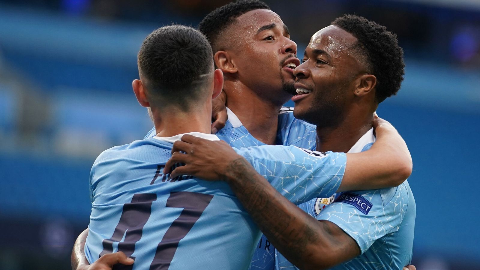 
                <strong>Varane beschenkt City: Manchester gegen Real in der Einzelkritik</strong><br>
                Manchester City reist zum Champions-League-Fialturnier nach Lissabon. Im Achtelfinal-Rückspiel siegte das Team von Trainer Pep Guardiola wie schon im Hinspiel 2:1 (1:1) gegen Real Madrid. Wir haben beide Mannschaften benotet.
              