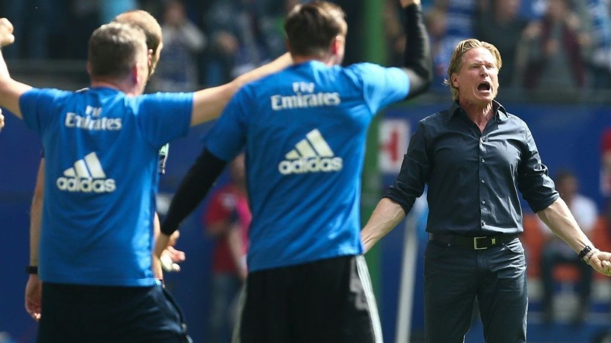 Hamburg schlägt Wolfsburg und hält die Klasse
