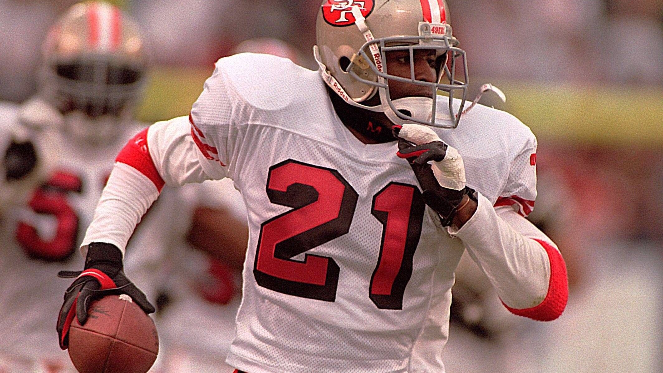 <strong>4. Deion Sanders zu den San Francisco 49ers (1994)</strong><br>Sanders' einzige Saison mit den 49ers resultierte in einem Super Bowl-Sieg und einer Defensive Player of the Year-Auszeichnung.