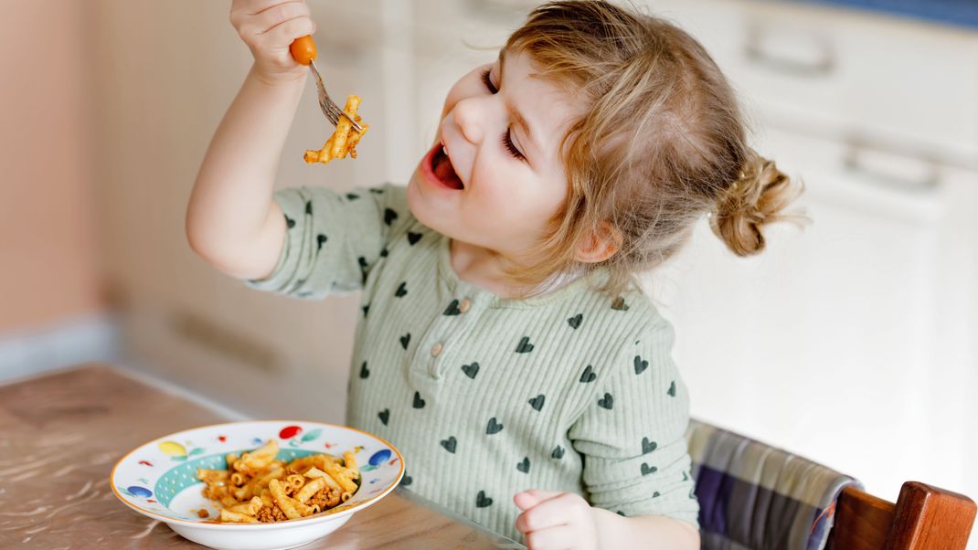 Kindergeschirr sollte nicht nur robust sein und süß aussehen, sondern vor allem frei von Schadstoffen sein.