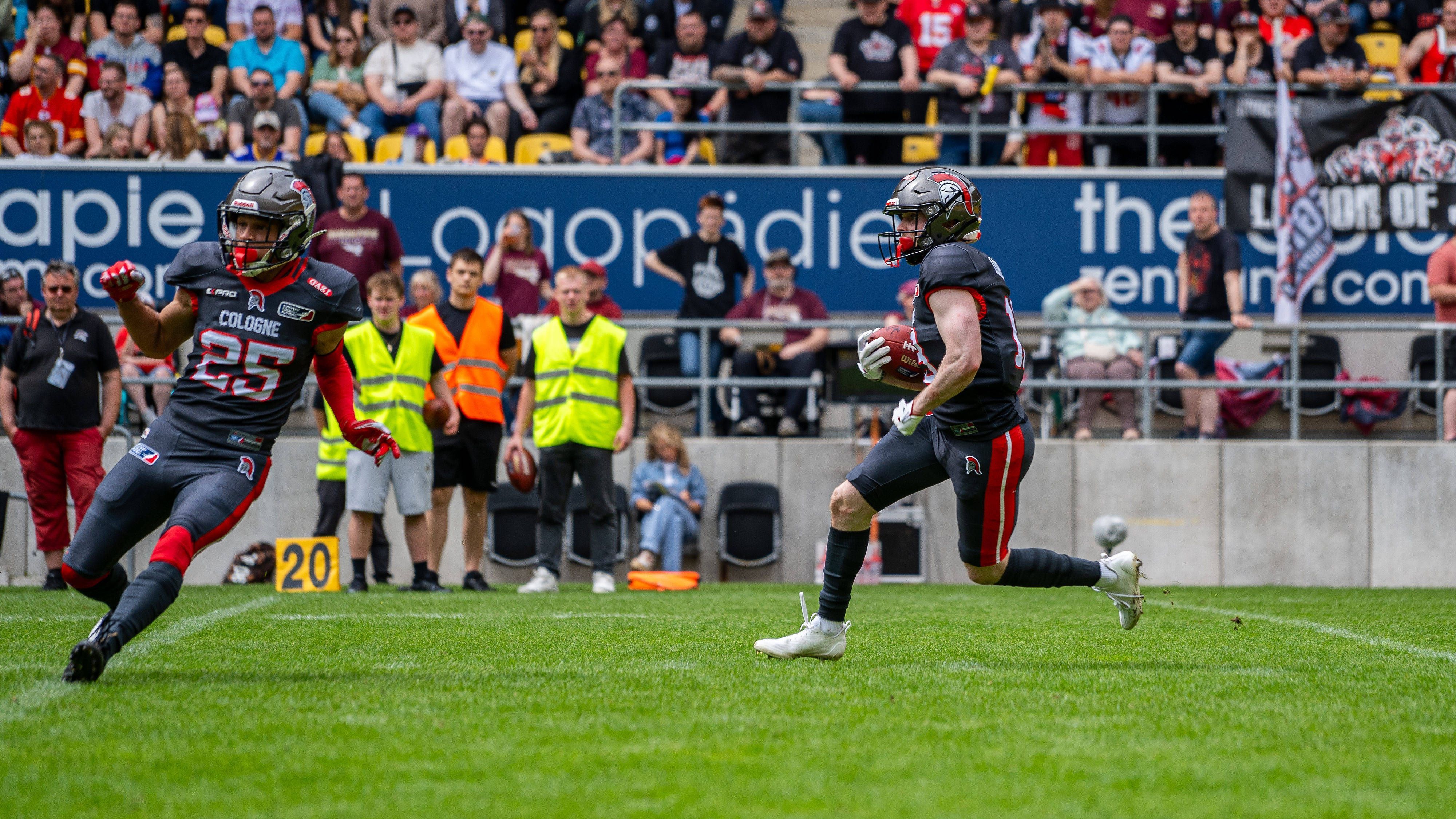 <strong>12. Cologne Centurions</strong><br>Der Auftritt gegen Vorjahreschampion Rhein Fire macht durchaus Mut: Viele junge Talente zeigen ihr Potenzial und die Centurions halten in der ersten Hälfte gut mit. Am Ende ist das Ergebnis mit 12:42 zwar sehr einseitig, aber in Köln könnte sich etwas entwickeln.