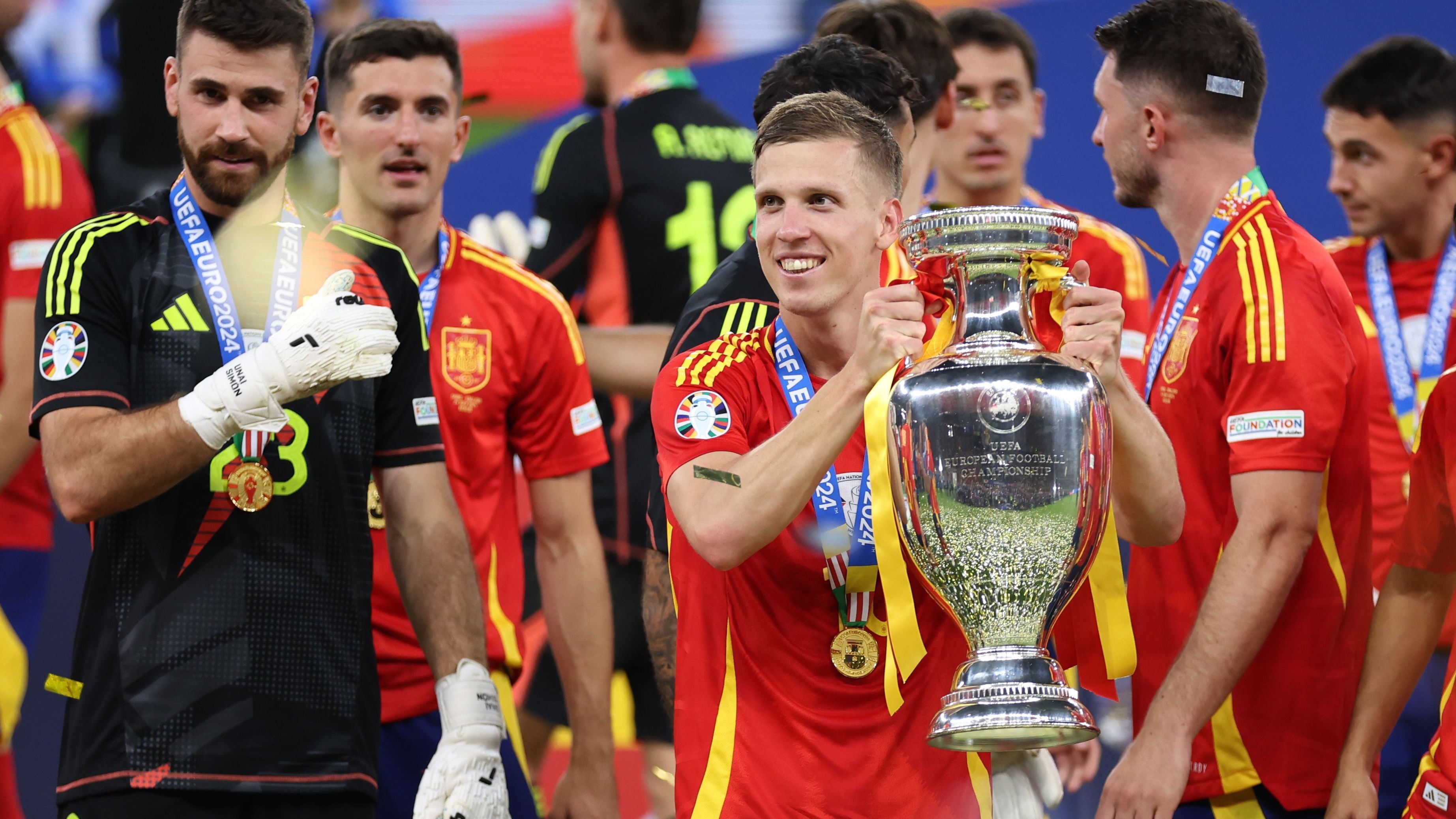 <strong>Dani Olmo (Spanien/RB Leipzig) - plus 10 Mio. Euro</strong><br>- Position: Offensives Mittelfeld<br>- Neuer Marktwert: 60 Millionen Euro