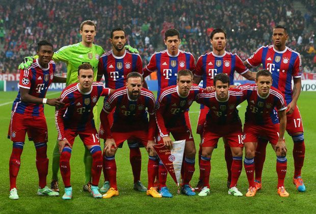
                <strong>Platz 3: Bayern München - 25,57 Jahre</strong><br>
                Wer hätte das gedacht? Statt Jugendwahn setzt der FC Bayern auf Erfahrung, wenn es um den Titelgewinn geht. Durchschnittlich 25,57 Jahre sind die Spieler des FCB alt. Allen voran: Claudio Pizaroo mit 36 Jahren.
              