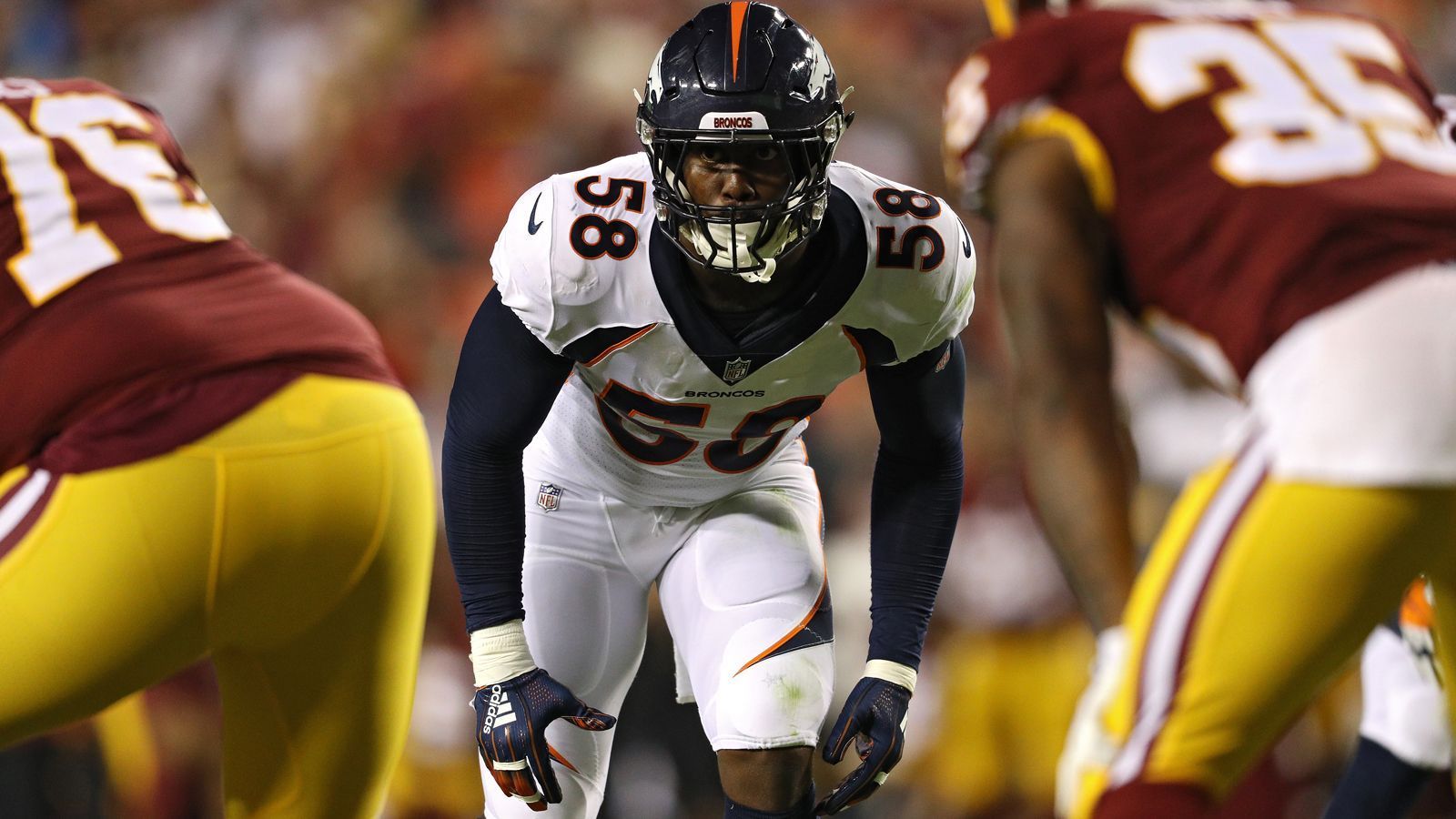 
                <strong>Denver Broncos: Von Miller (OLB)</strong><br>
                114.100.000 Dollar (Laufzeit: sechs Jahre)
              