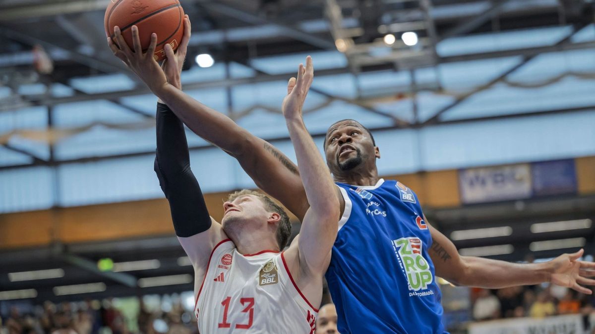 Bayerns Weltmeister Andreas Obst gegen MBC-Ass Tyren Johnson