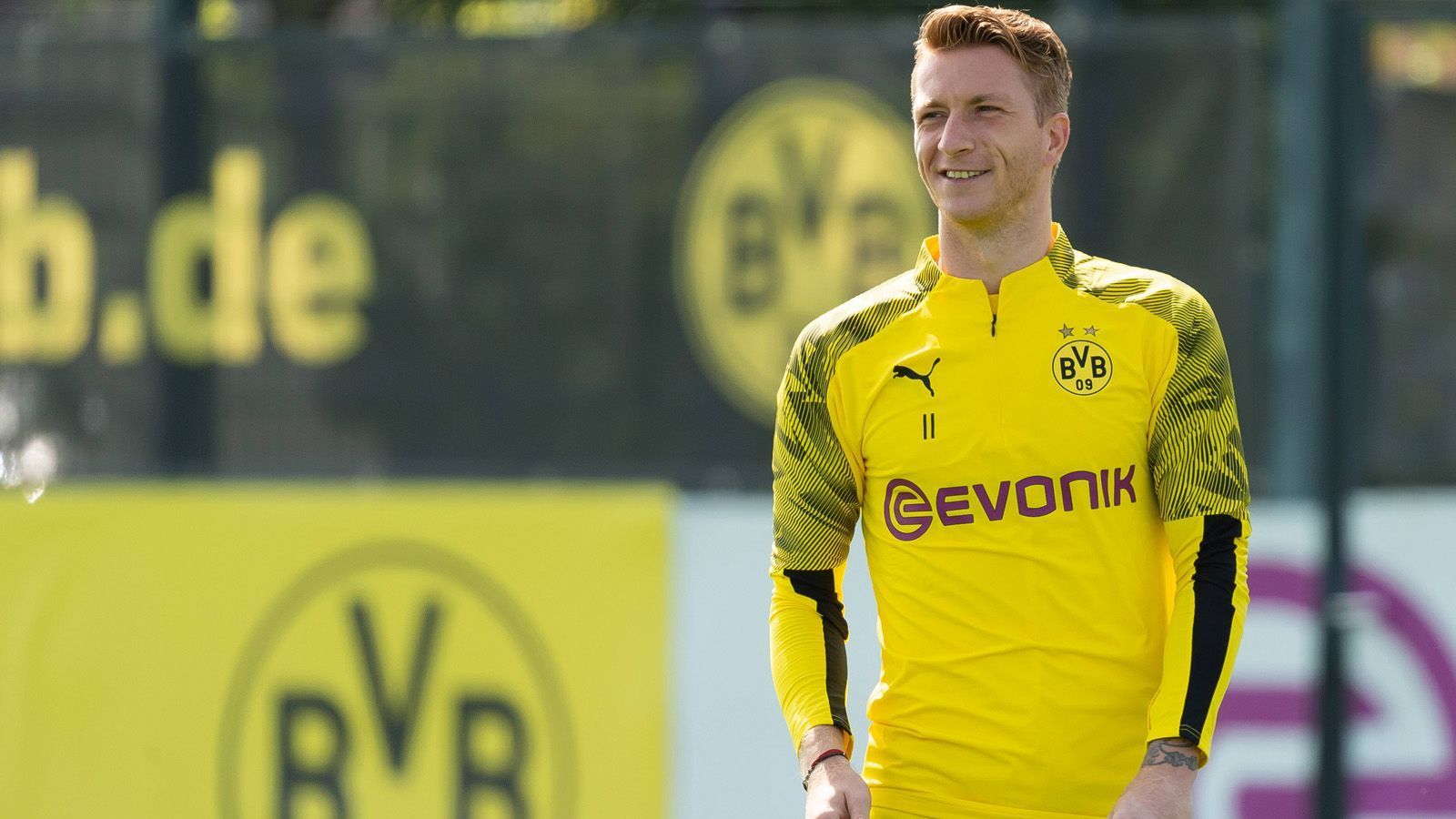 
                <strong>Marco Reus</strong><br>
                Mittelfeld
              