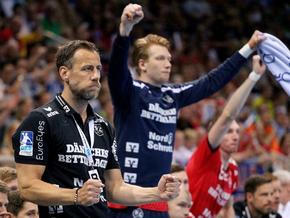 Handball: Flensburg Gewinnt Spitzenspiel Bei Den Löwen