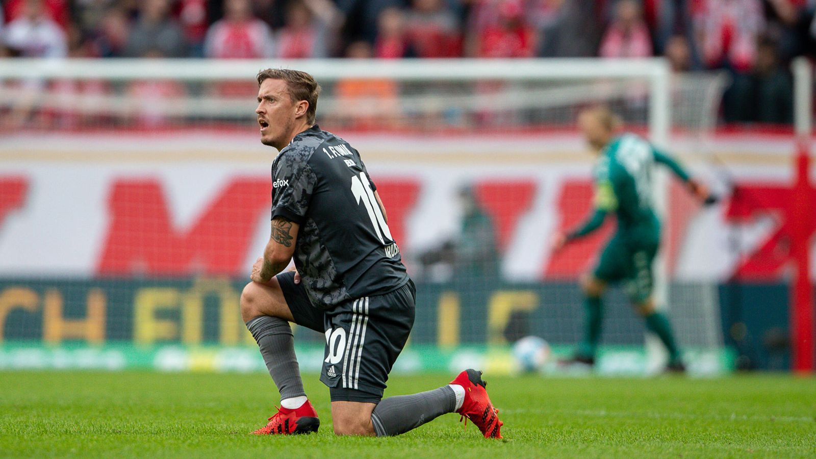 
                <strong>Union Berlin</strong><br>
                Trotz Doppelbelastung durch die internationalen Spiele stehen die Eisernen in der Tabelle schon wieder ziemlich weit oben. Die Mannschaft von Trainer Urs Fischer macht auch in der dritten Bundesligasaison wieder einen guten Eindruck und hat gute Karten, dass Hauptstadtduell gegen die Hertha für sich zu entscheiden. ran-Note: 2  
              