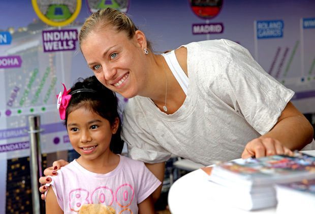 
                <strong>Bitte lächeln!</strong><br>
                Auch die kleinen Fans kommen bei unserer "Angie" zum Zug.
              