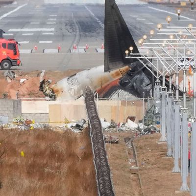 Passagierflugzeug in Südkorea verunglückt