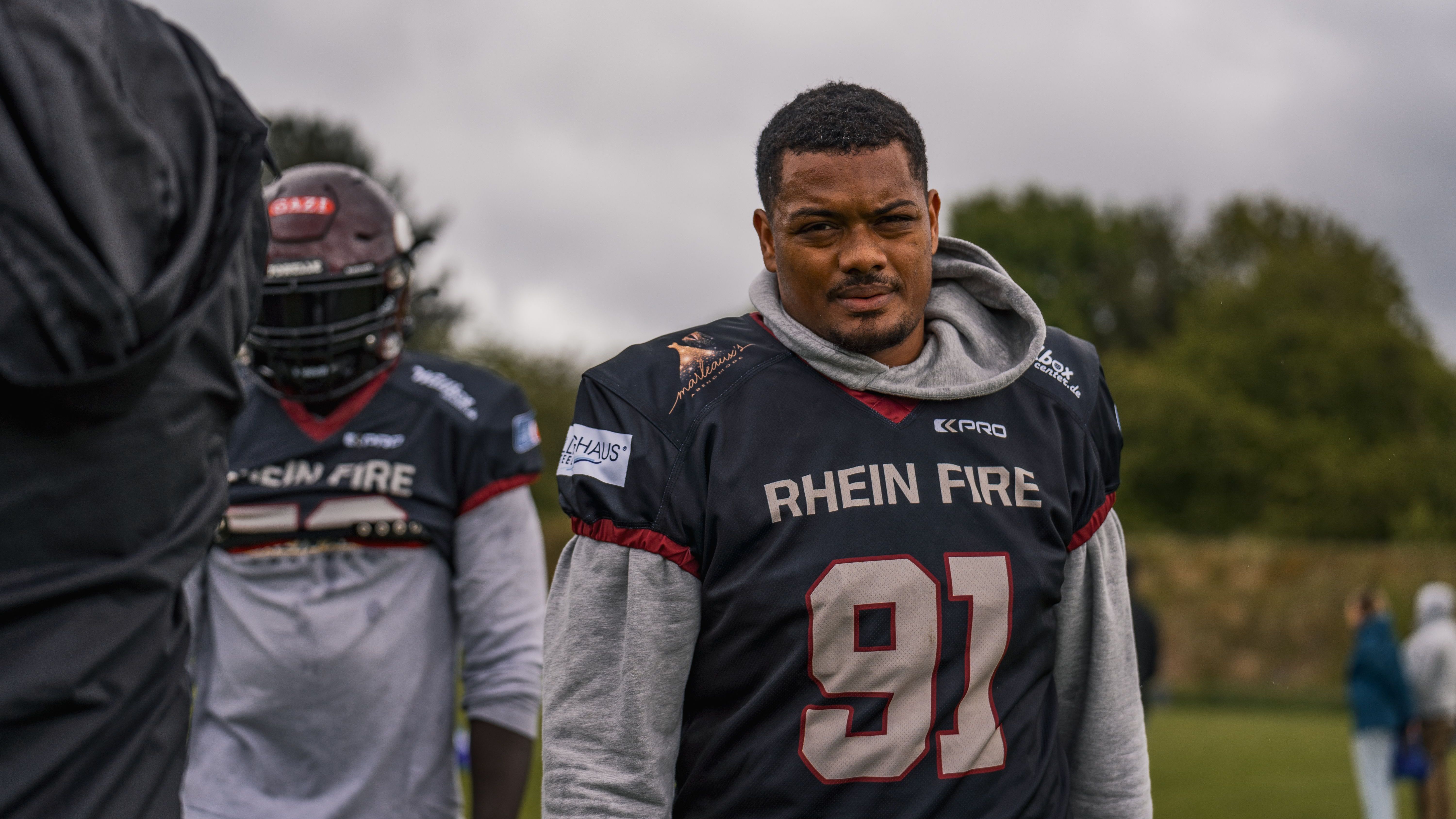 <strong>Aaron Donkor (LB, Rhein Fire)</strong><br>Auch Aaron Donkor schaffte den Sprung in die NFL über das IPP. 2021 und 2022 war er Teil der Seahawks. Nach dem Aus in Seattle spielte Donkor vergangenes Jahr in der XFL für die Houston Roughnecks und die Arlington Renegades, mit denen er sogar die XFL Championship gewann. 2024 wird er für den amtierenden ELF-Champion Rhein Fire auf Quarterback-Jagd gehen.