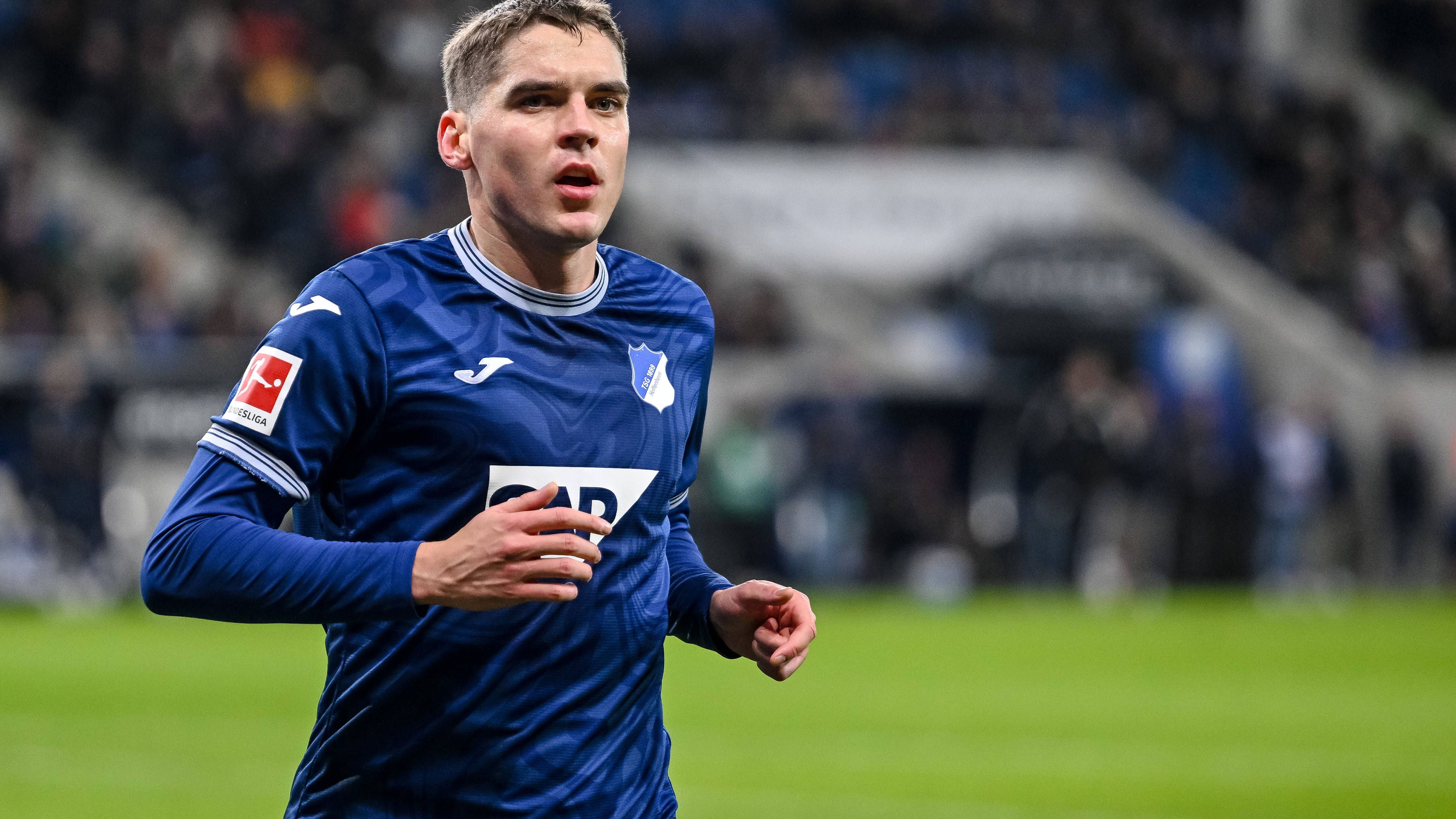 <strong>Robert Skov (TSG 1899 Hoffenheim)</strong><br> <strong>Position:</strong>&nbsp;Mittelfeld<br><strong>Nationalität:</strong> Dänemark<br><strong>Alter:</strong>&nbsp;27 Jahre<br><strong>Im Verein seit:</strong> 29.7.2019<br><strong>Marktwert:</strong>&nbsp;6,5 Millionen Euro