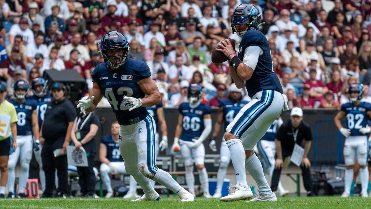 Armand Soulerot (Nordic Storm, 42) und Jadrian Clark (Nordic Storm, 18), GER Rhein Fire vs. Nordic Storm Kopenhagen, Football, European League of Football, Spieltag 13, Saison 2025, 17.08.2025 GER ...