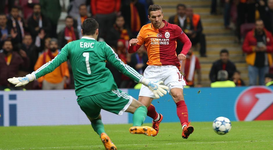 
                <strong>Platz 6: Lukas Podolski</strong><br>
                13 Tore für den FC Bayern, Arsenal und Galatasaray - das reicht für einen Platz unter den Top 10. Lukas Podolski kann sogar noch weiter klettern, allerdings nicht in der laufenden Spielzeit.
              