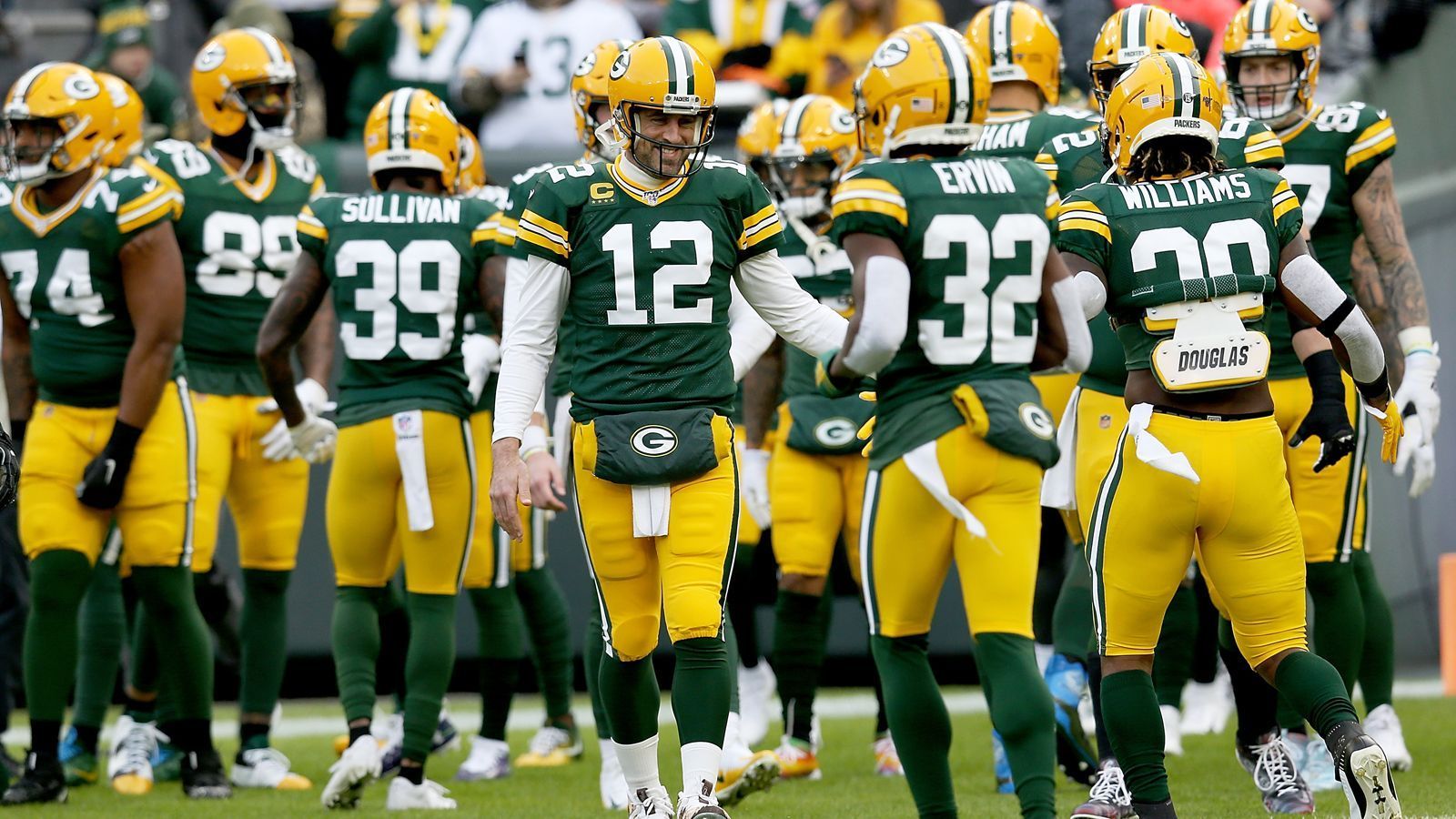 
                <strong>NFC Divisional Round: #2 Green Bay Packers (Vorwoche #2)</strong><br>
                Durch den 23:13-Erfolg über die Bears haben die Green Bay Packers (11-3) Platz zwei in der NFC verteidigt und hätten aktuell spielfrei in der ersten Playoff-Runde. Aufgrund der Tiebreaker-Regelung ändert auch ein möglicher Sieg der Saints im MNG gegen die Colts an dieser Konstellation nichts.
              