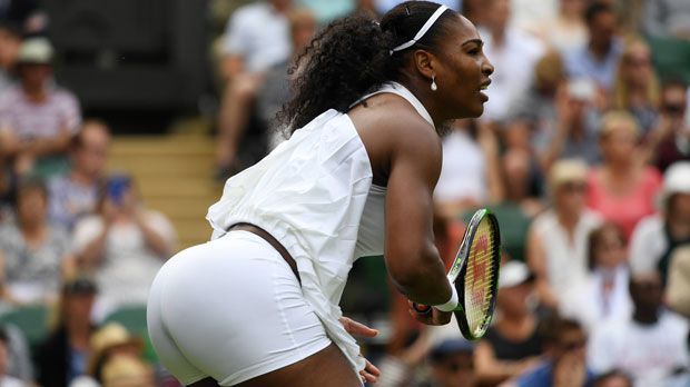 
                <strong>Serena Williams</strong><br>
                Serena Williams soll sich geweigert haben, das umstrittene Nike-Dress zu tragen. Sie bekam eine Spezialanfertigung, die allerdings kaum weniger flattert als das ursprüngliche Modell.
              
